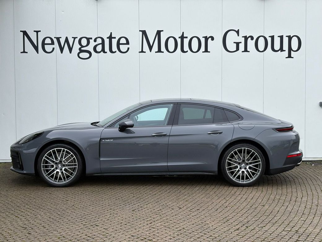 2025 Porsche Panamera