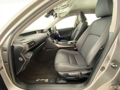 2019 Lexus IS