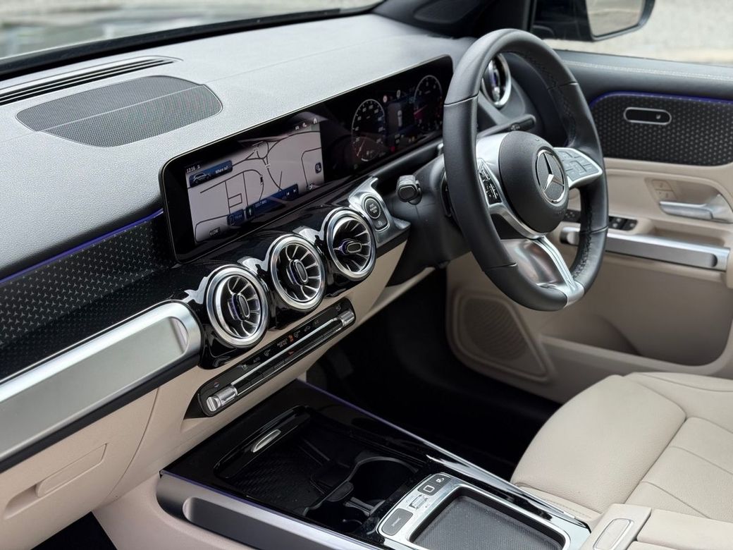 2025 Mercedes-Benz GLB Class