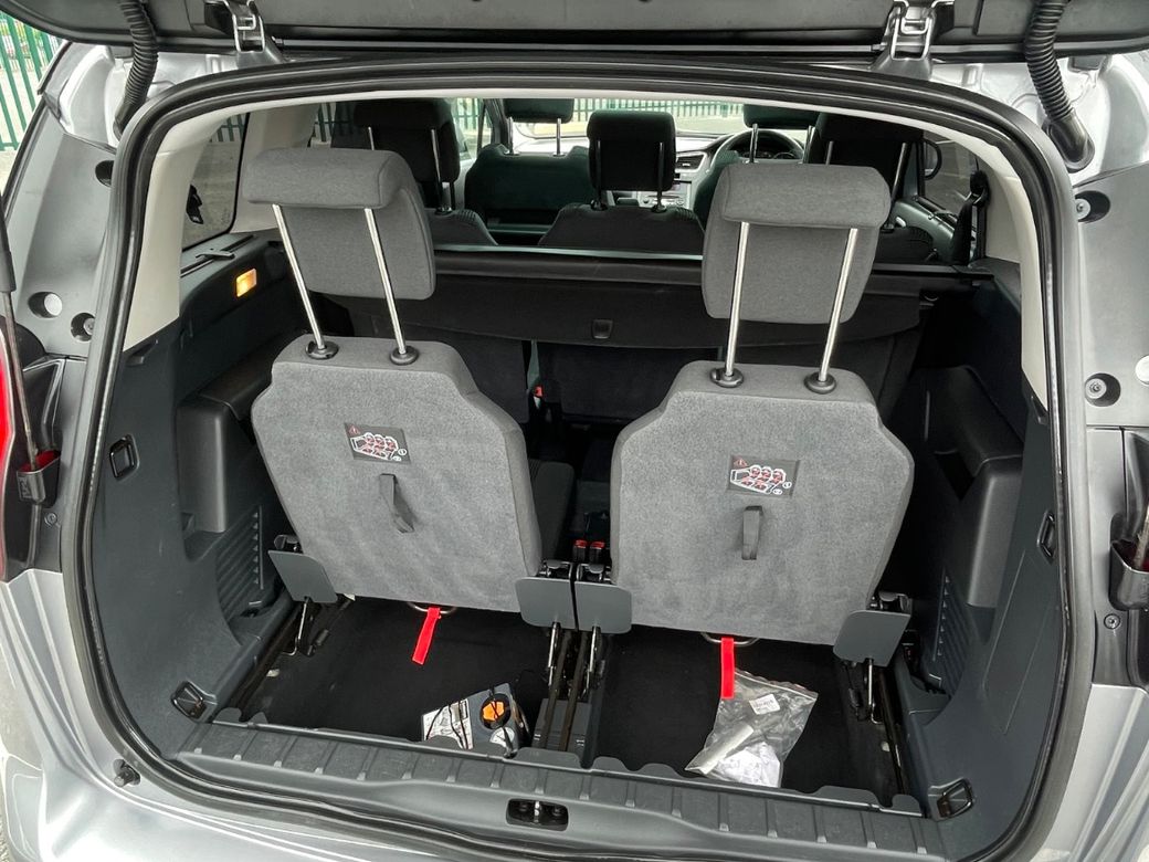 2017 Peugeot 5008