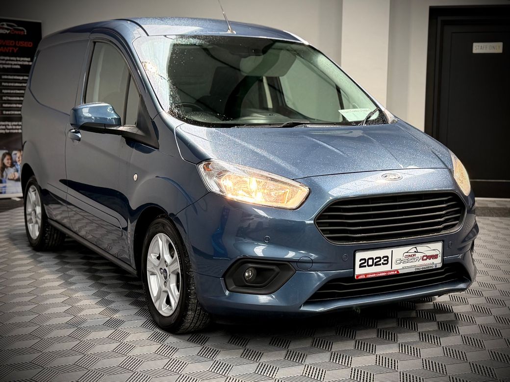 2023 Ford Transit Courier