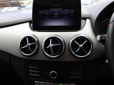2018 Mercedes-Benz B 180