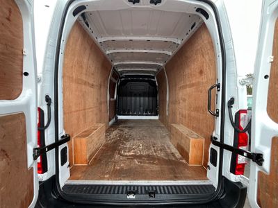 2022 Renault Master