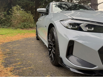 2023 BMW 330