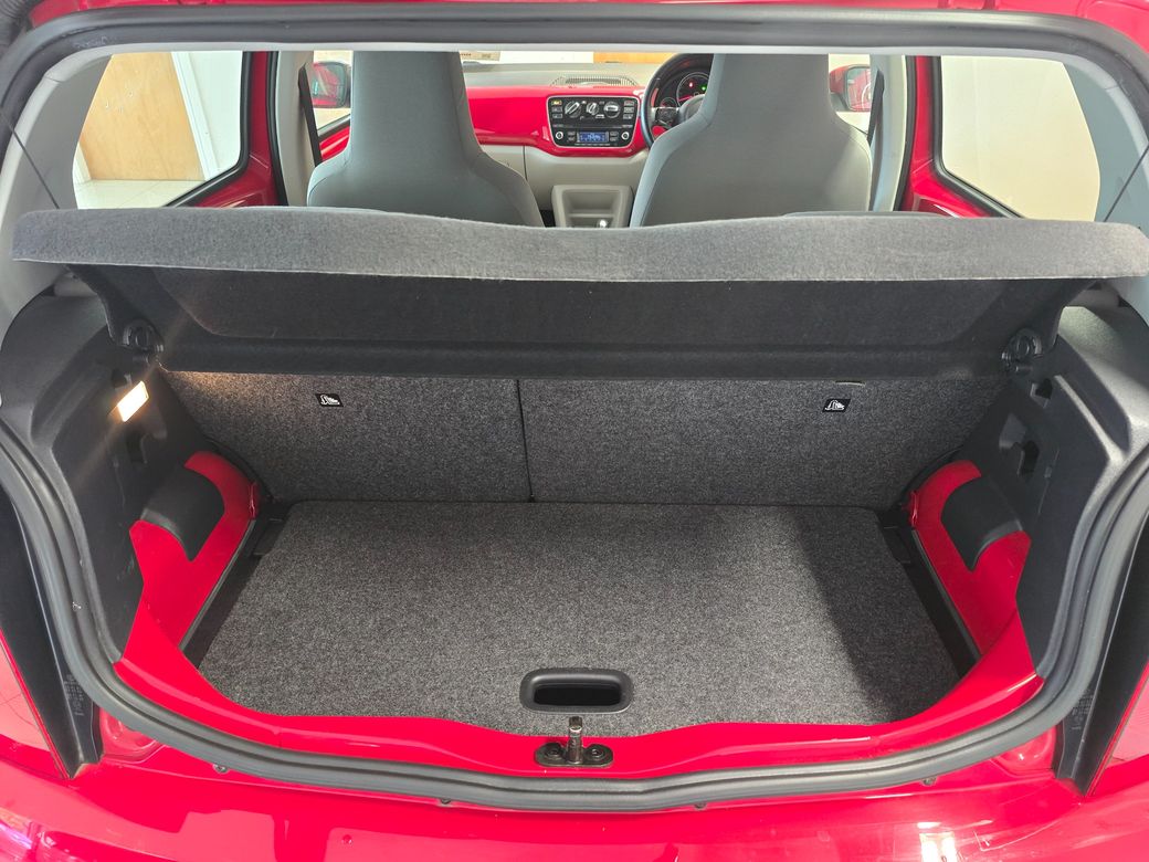 2016 Volkswagen up!