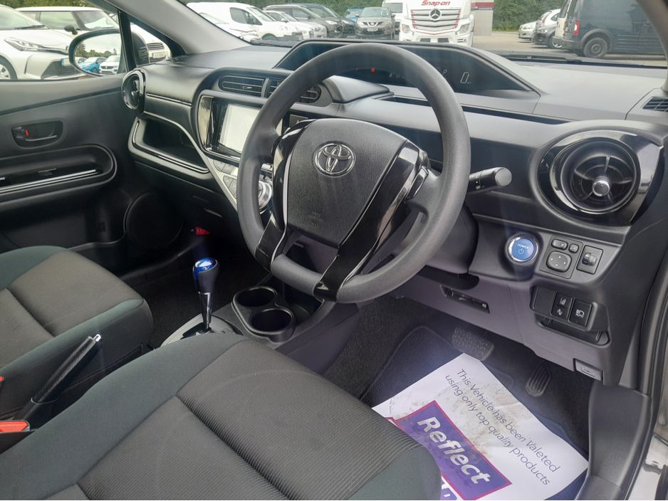2017 Toyota Aqua