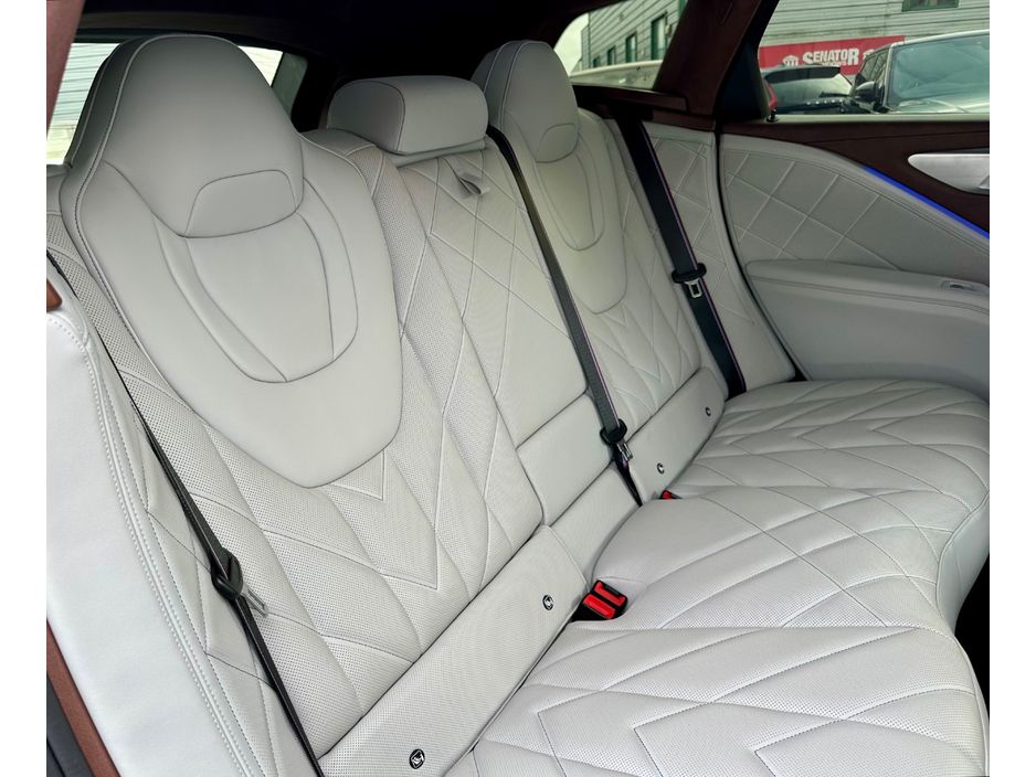 2026 BMW XM
