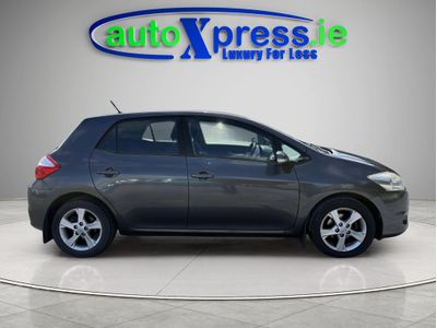 2011 Toyota Auris