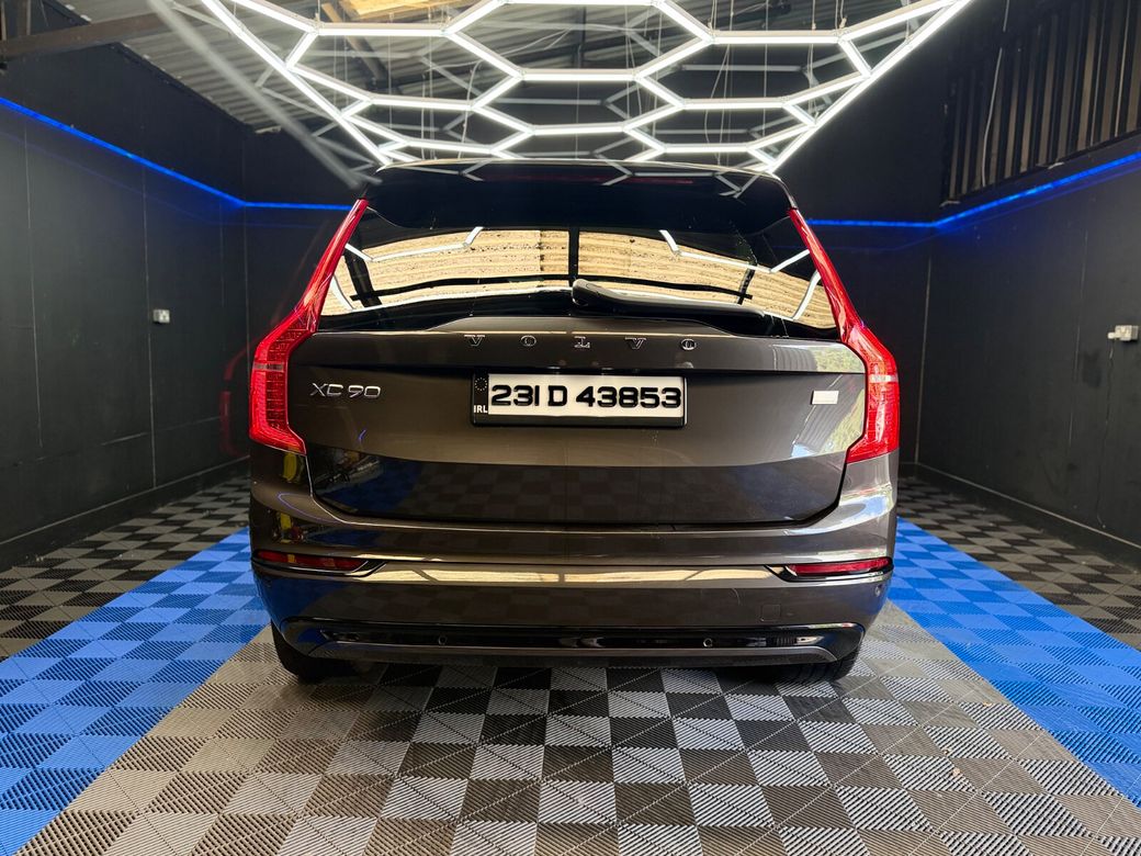 2023 Volvo XC90