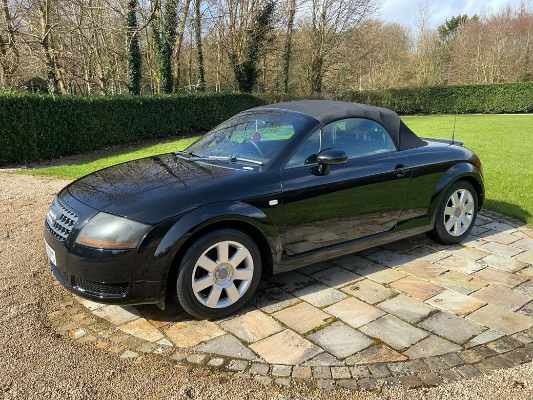 2004 Audi TT