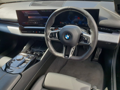 2024 BMW 520