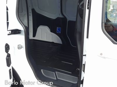 2025 Ford Transit Courier