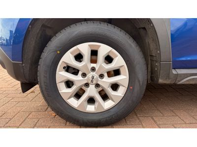 2023 Dacia Duster