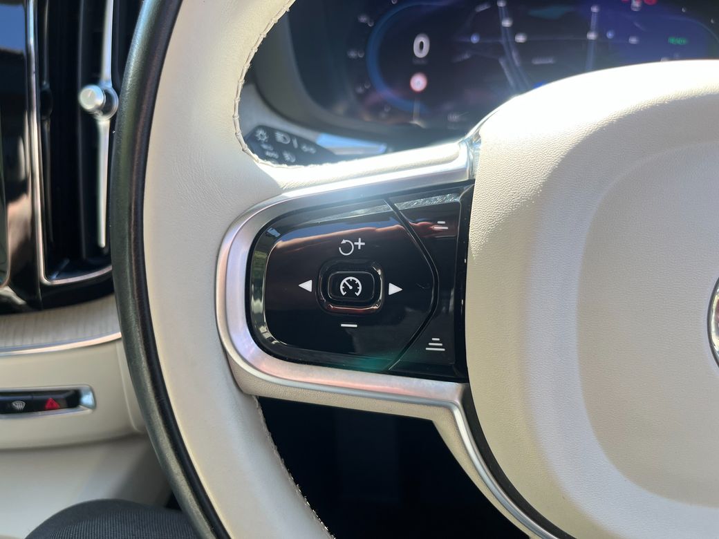 2023 Volvo XC60