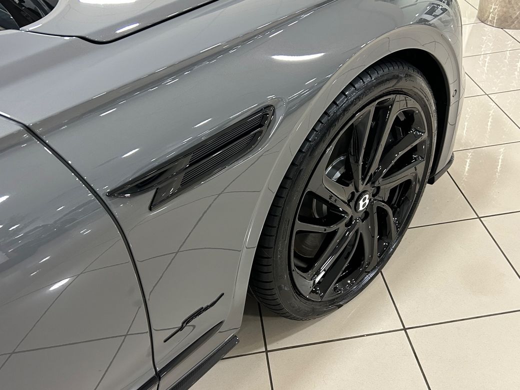 2025 Bentley Flying Spur