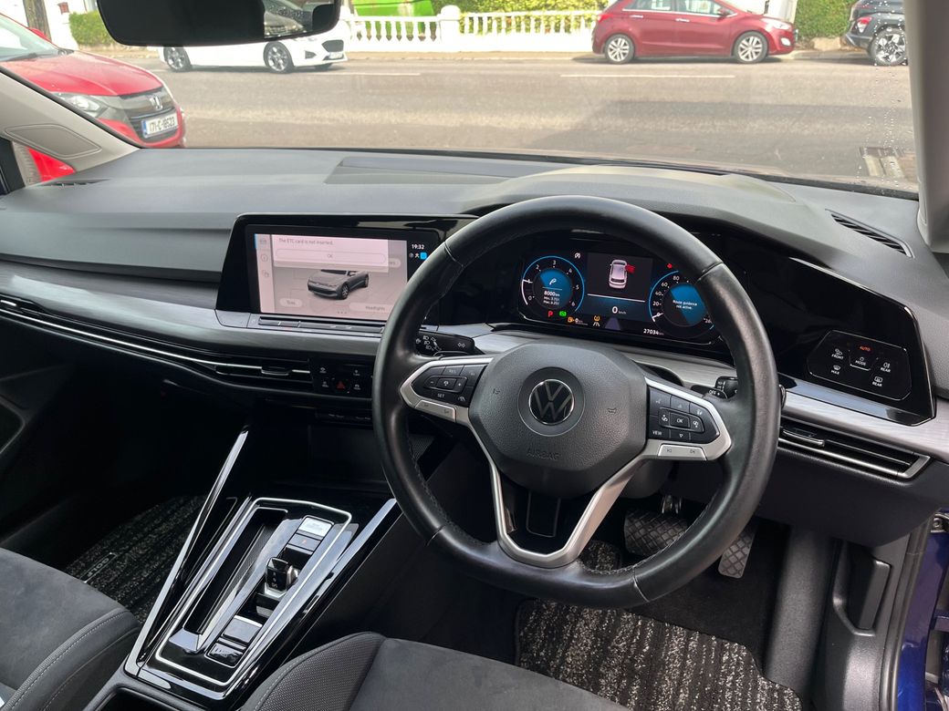 2023 Volkswagen Golf