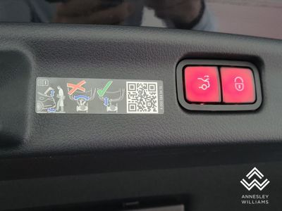 2025 Mercedes-Benz C Class