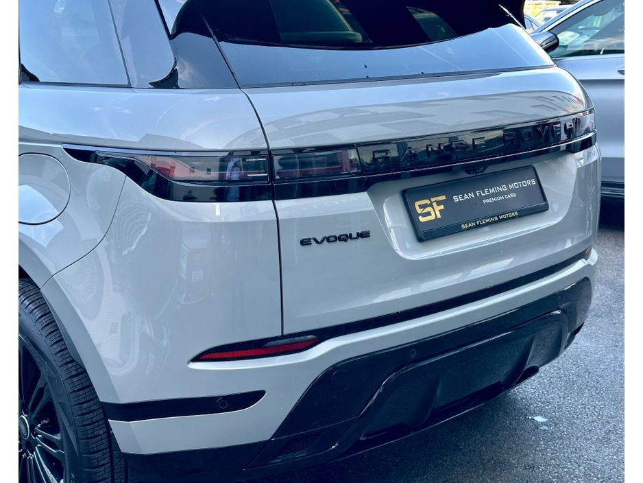 2025 Land Rover Range Rover Evoque