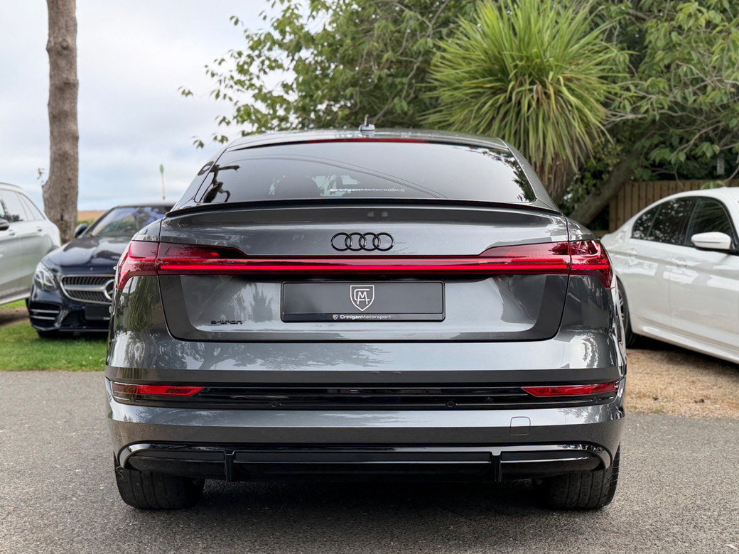 2022 Audi e-tron