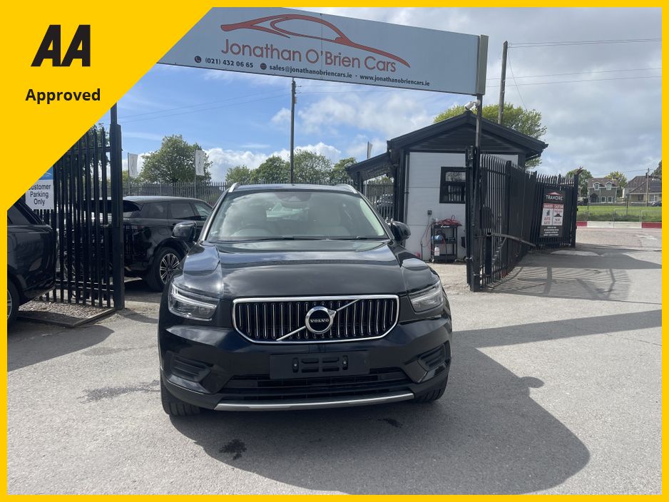 2022 Volvo XC40