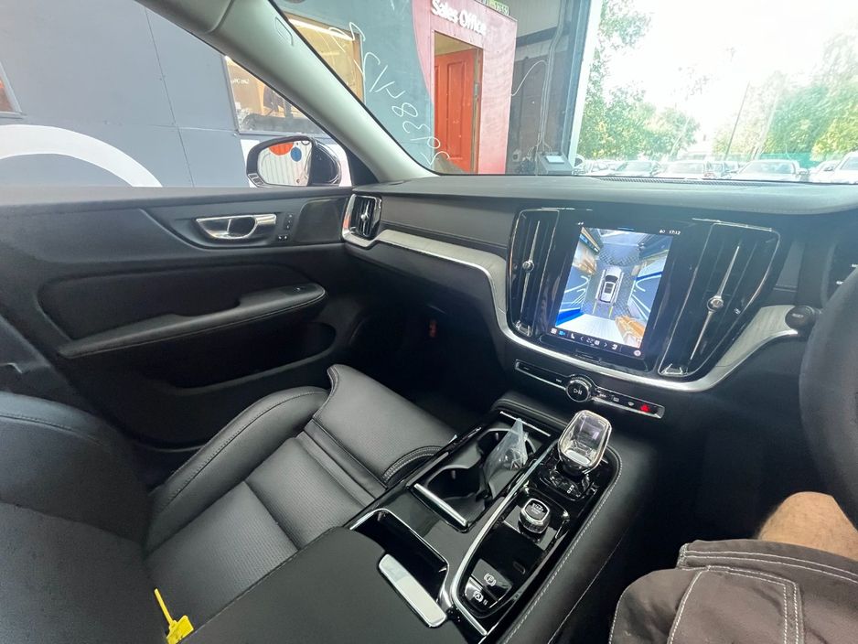 2023 Volvo V60