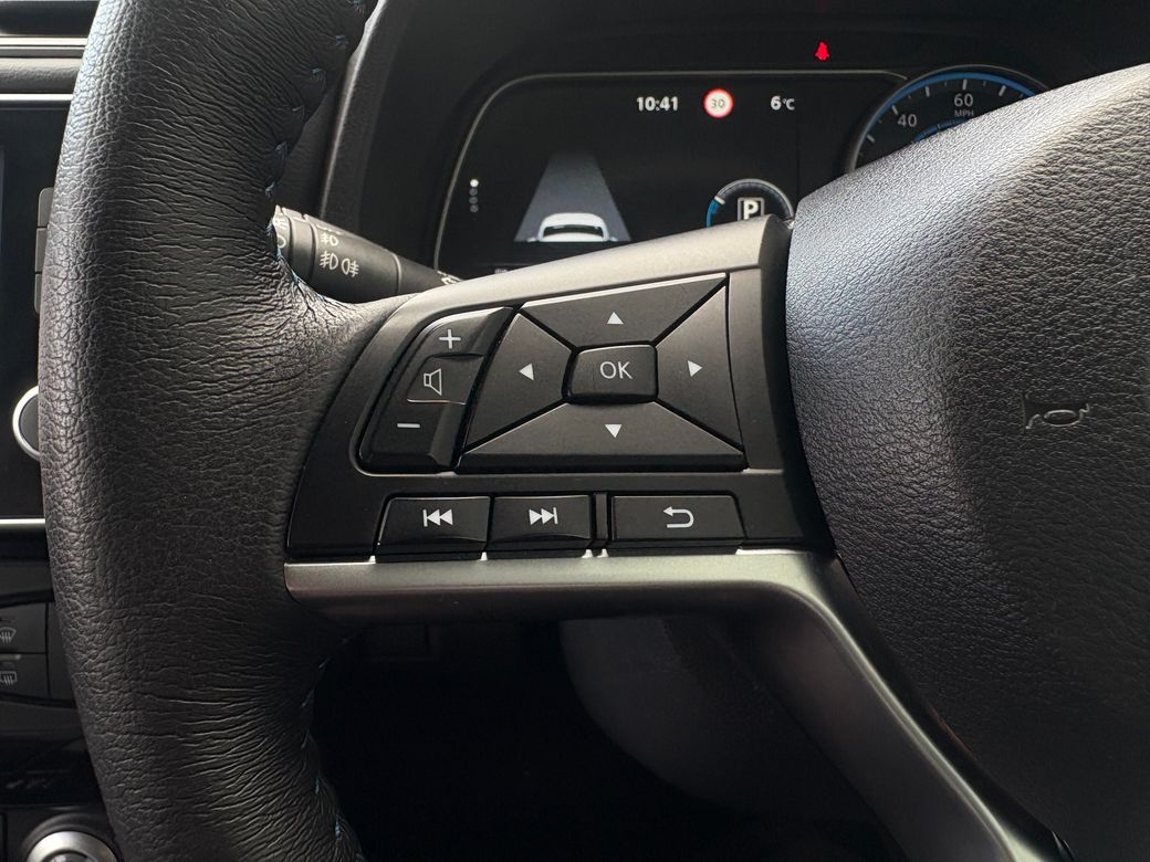 2024 Nissan Leaf