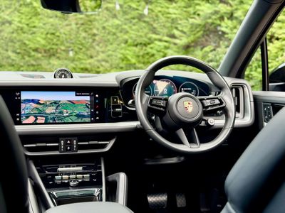 2024 Porsche Cayenne