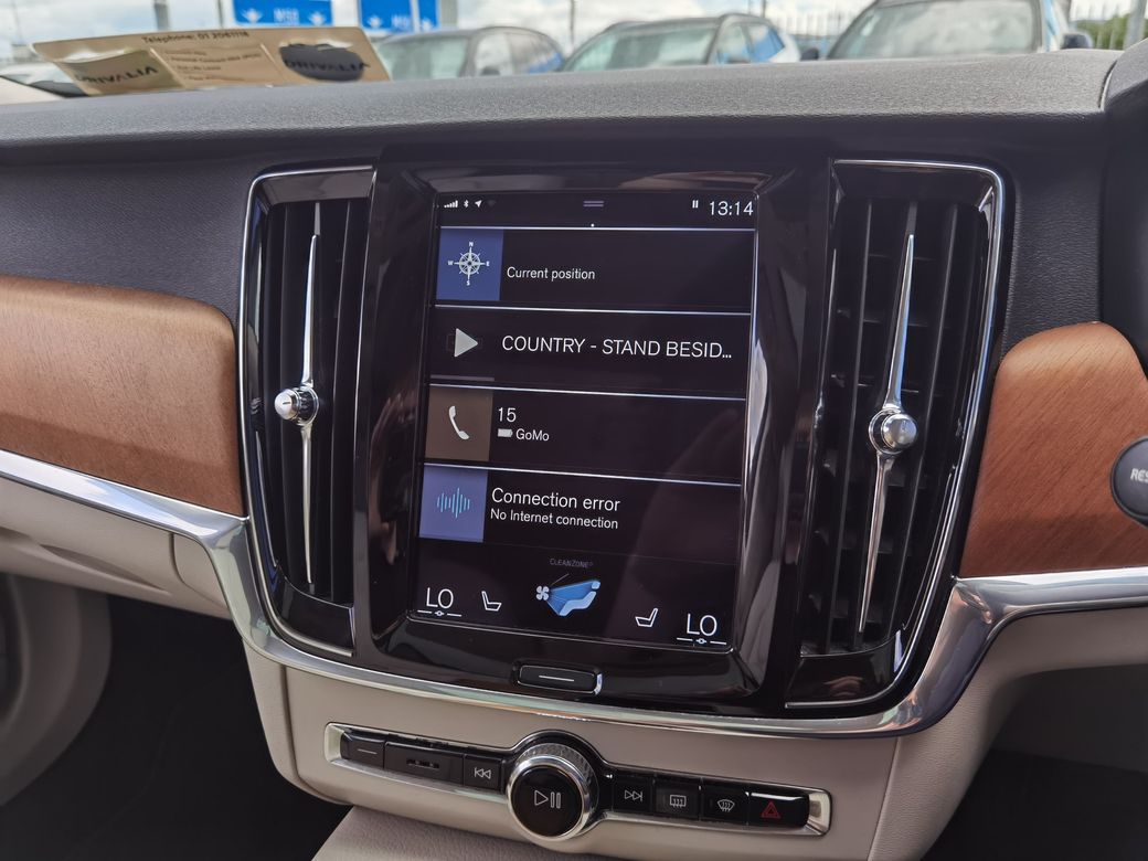 2021 Volvo V90
