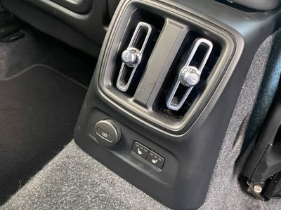 2023 Volvo XC40