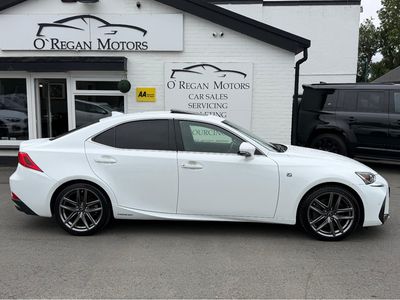 2018 Lexus IS 300h