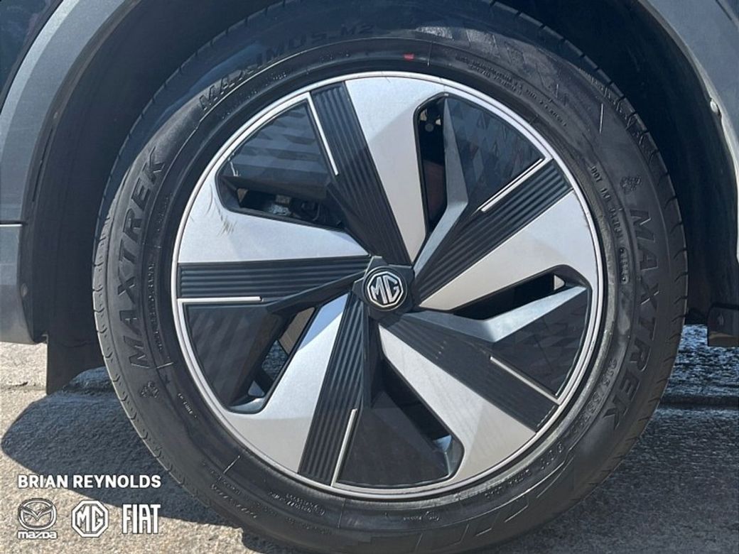 2023 MG ZS
