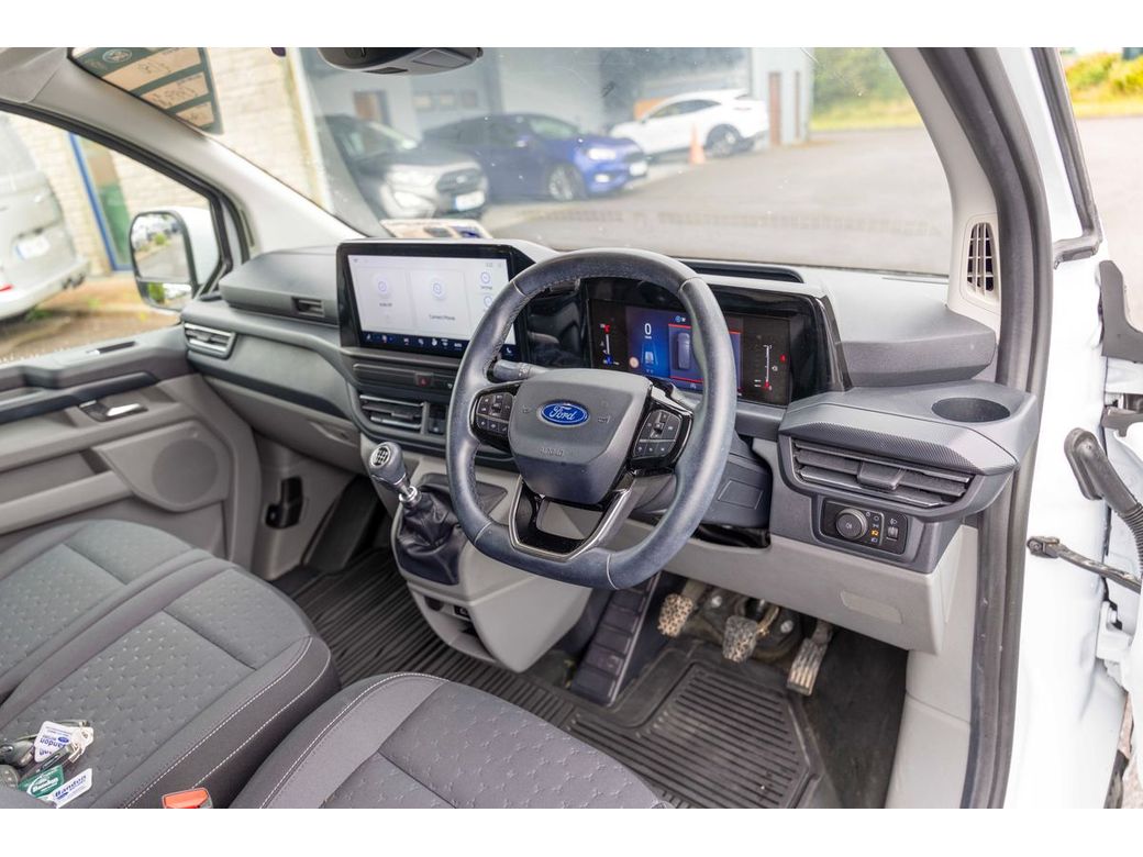 2025 Ford Transit Custom