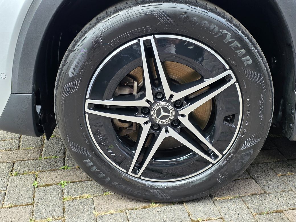 2022 Mercedes-Benz EQB