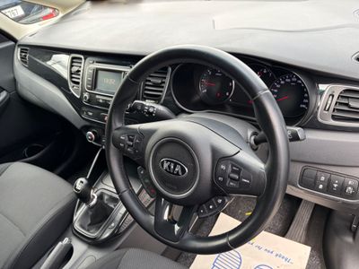2016 Kia Carens