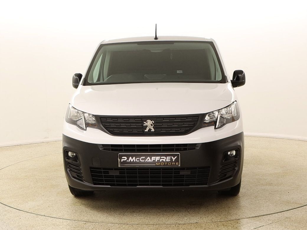 2022 Peugeot Partner