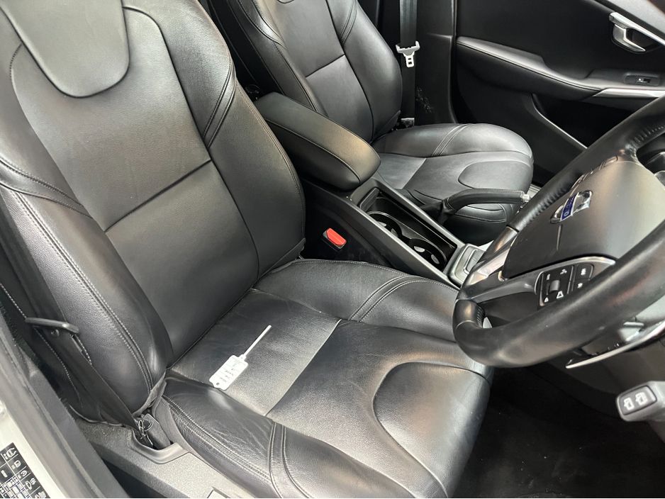 2015 Volvo V40
