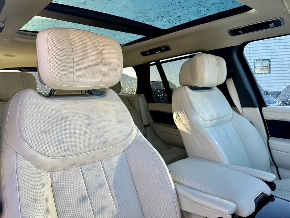 2025 Land Rover Range Rover