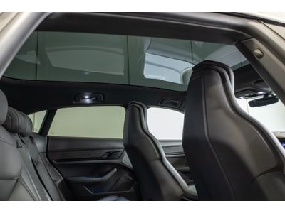 2023 Porsche Taycan