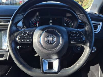 2022 MG 5