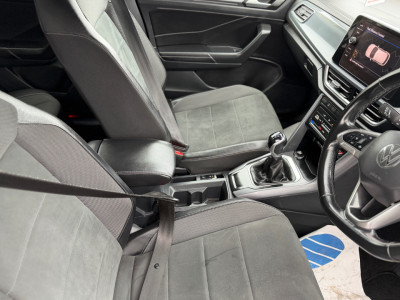 2023 Volkswagen T-Roc