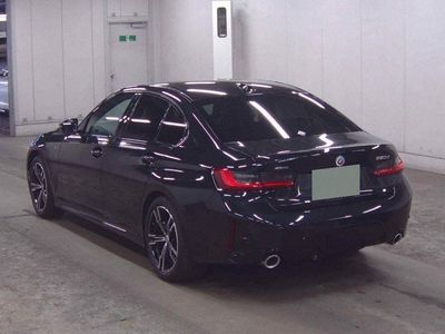 2023 BMW 320