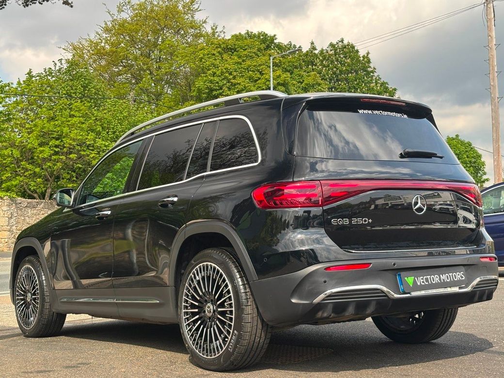 2025 Mercedes-Benz EQB