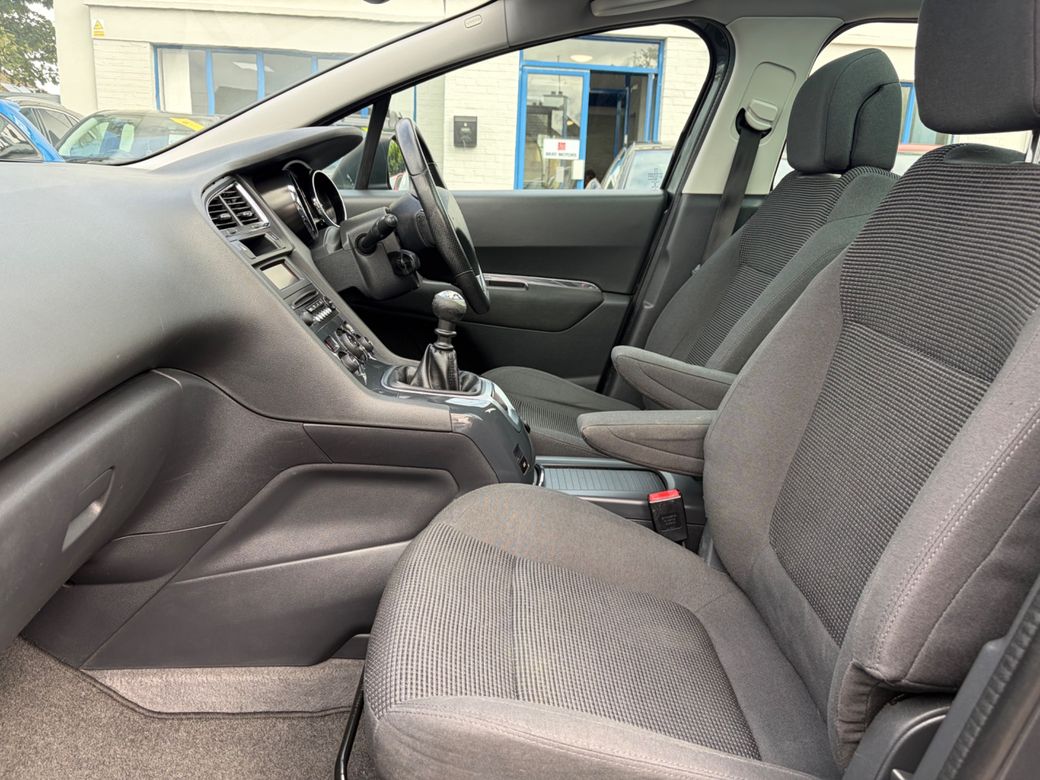 2016 Peugeot 5008
