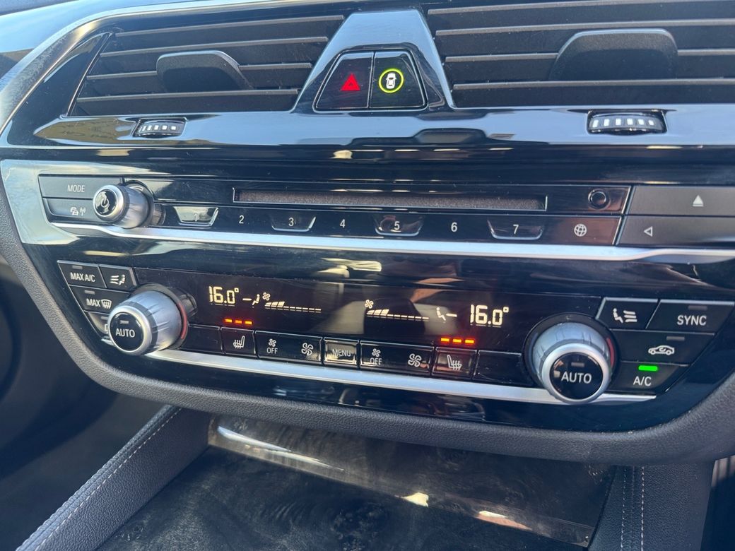 2019 BMW 530