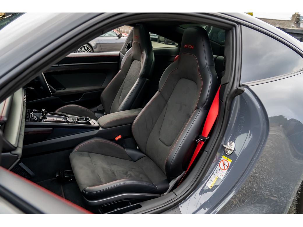 2025 Porsche 911