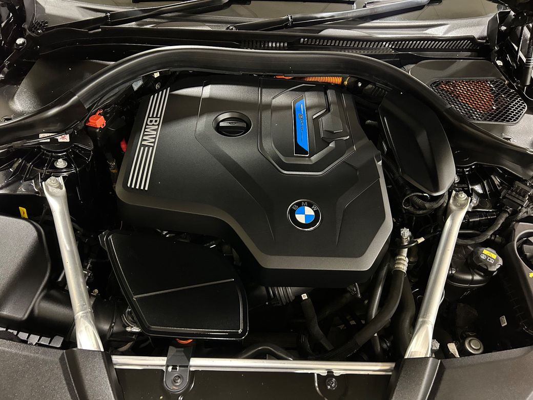 2021 BMW 5 Series