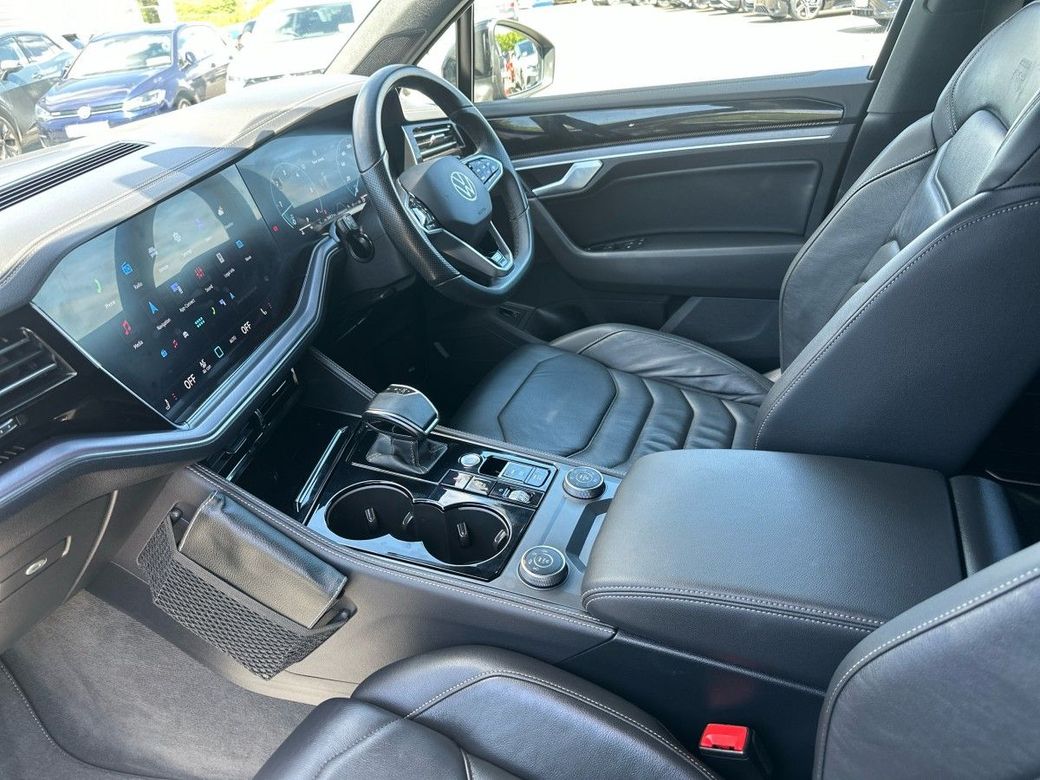 2024 Volkswagen Touareg