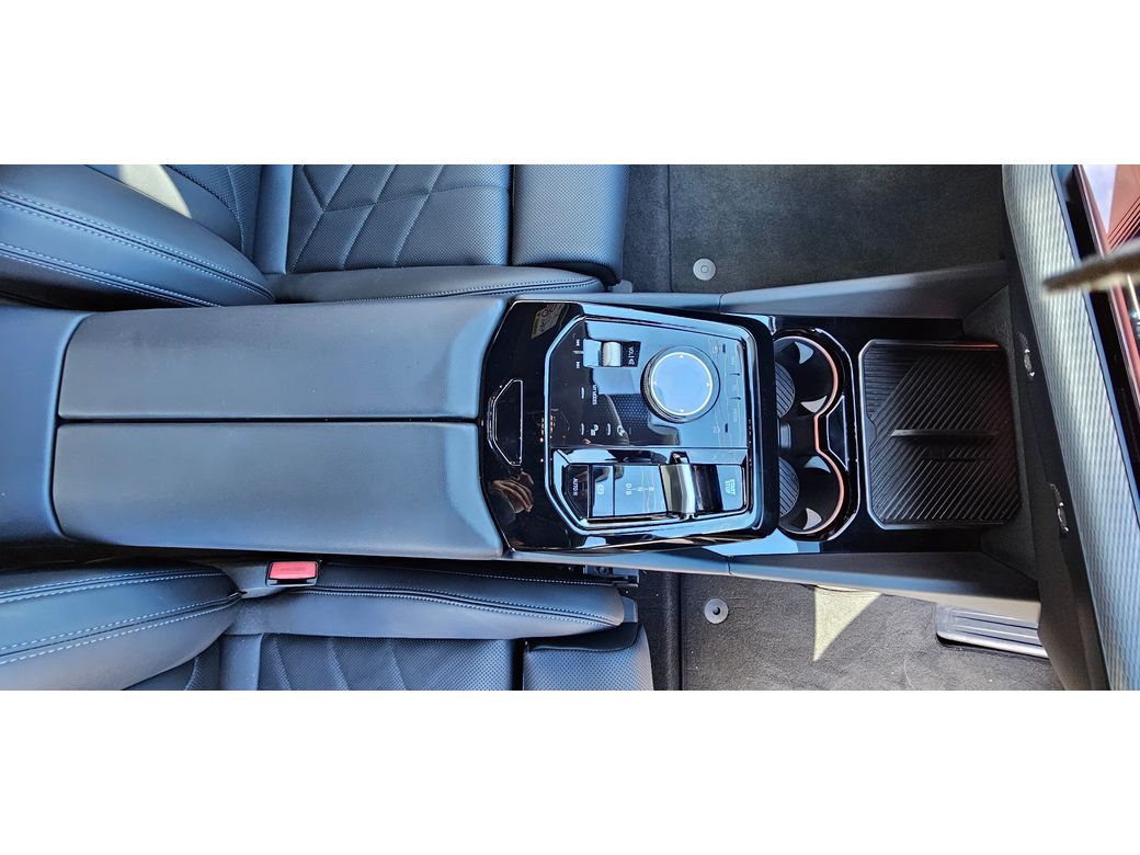 2024 BMW i5