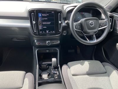 2023 Volvo XC40