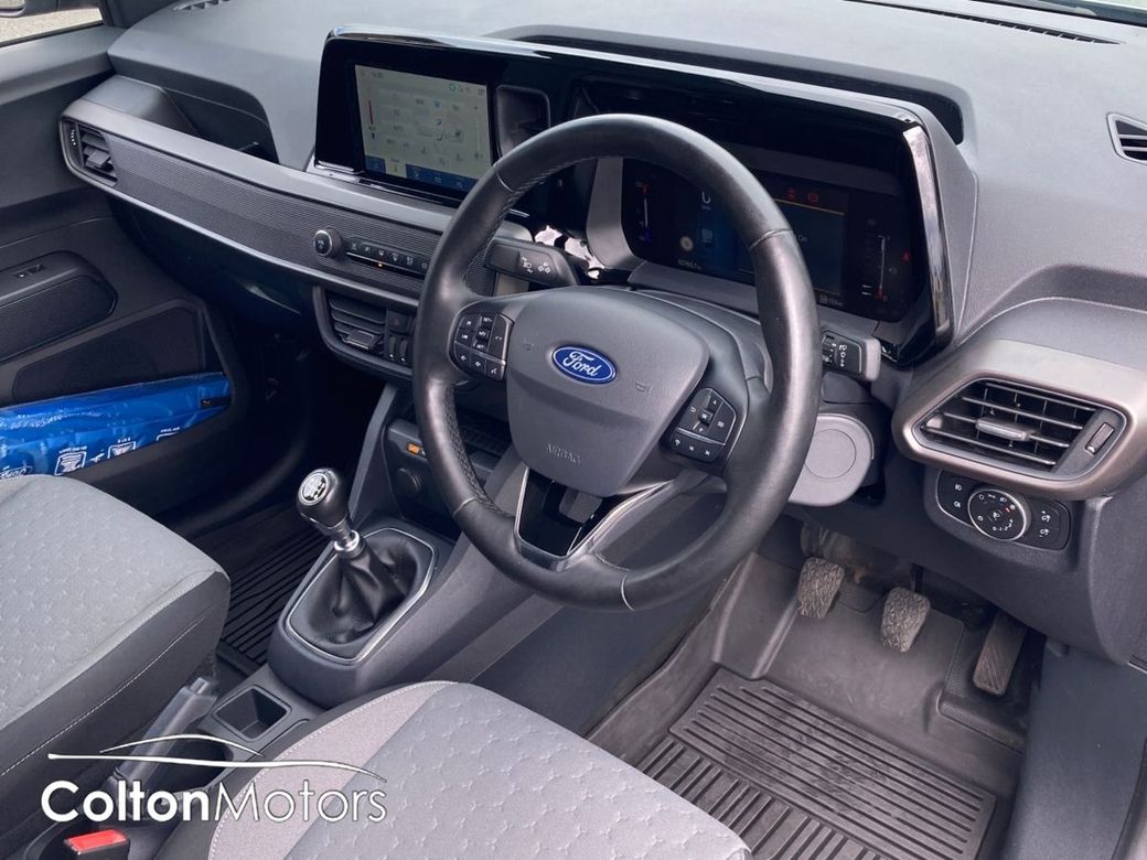 2025 Ford Transit Courier